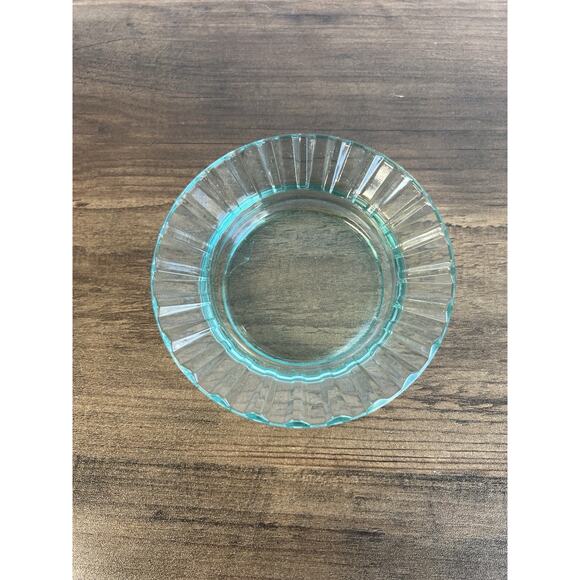 Vintage Mid Century Aquamarine Glass Ashtray Trinket Dish 4 1/2" - Picture 1 of 5